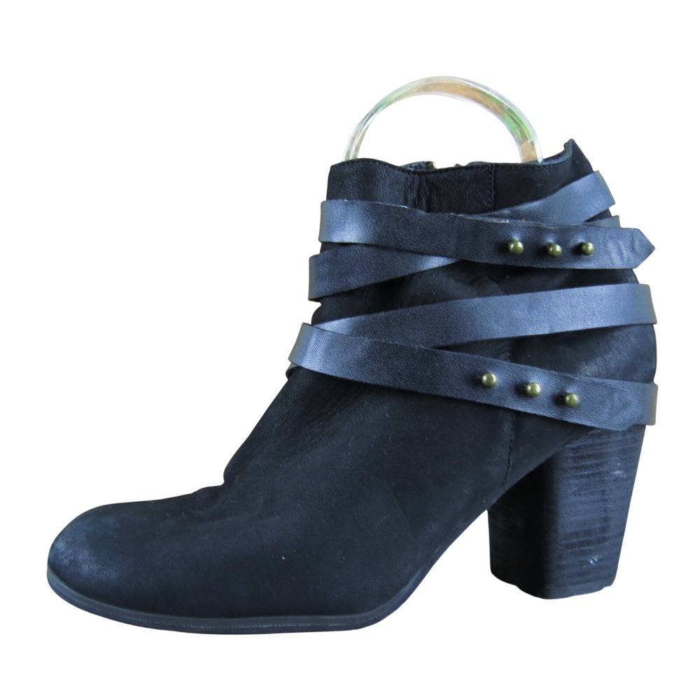 BP Women 8 Black Leather Ankle Boots Wrap Strap Studded Block Heel Stylish